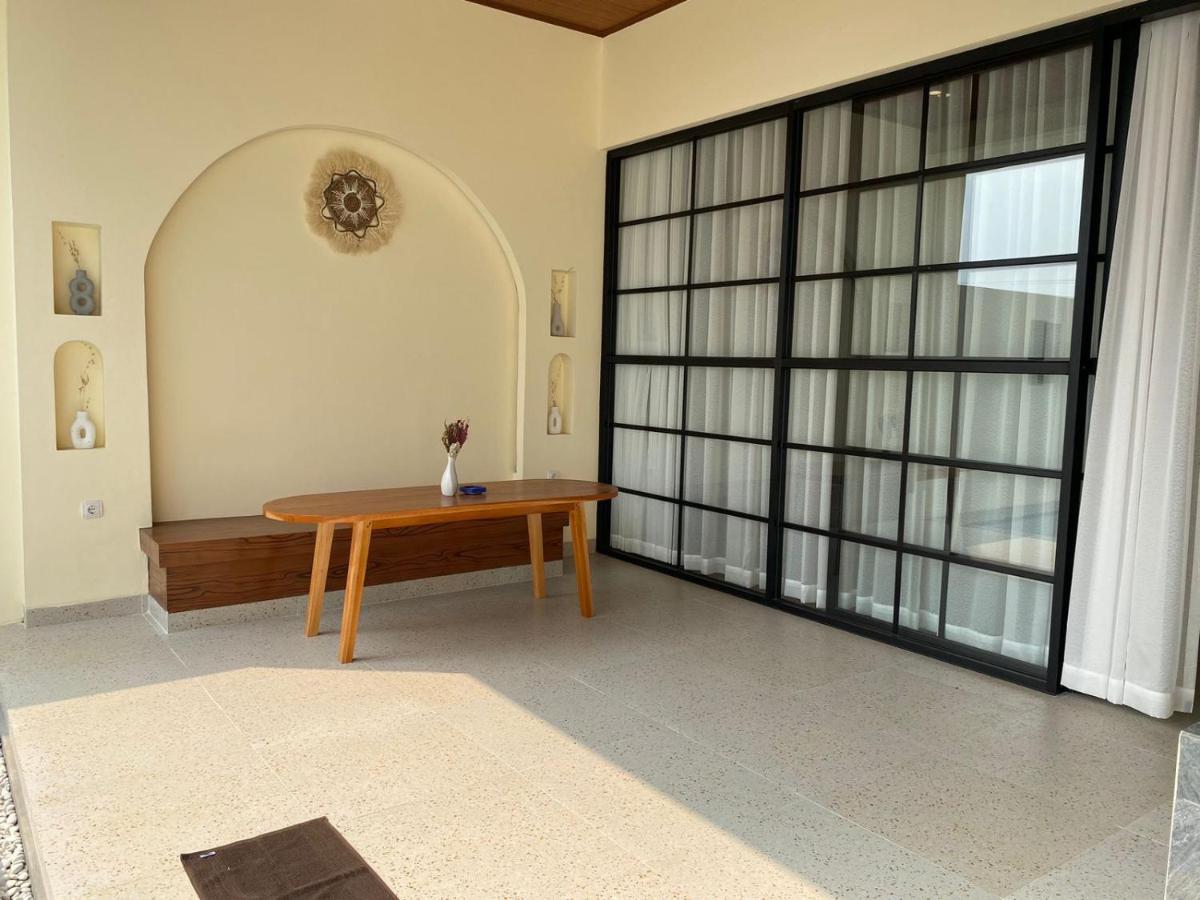 Azalea Room By The Anp Villas Cikundul Exterior foto